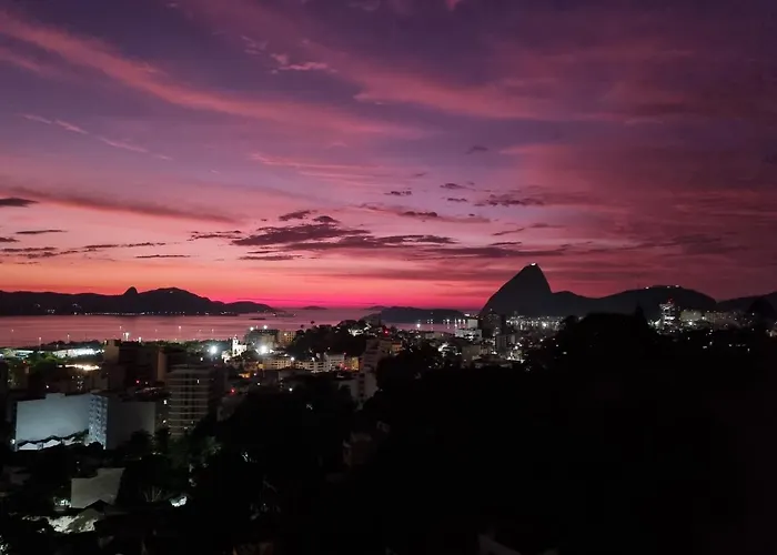 Santa Teresa Luxury Flat. Sugar-Loaf Amazing View